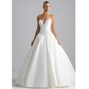 NWOT Madison James MJ1109 Fialma Satin Ball Gown Wedding Dress Strapless Corset